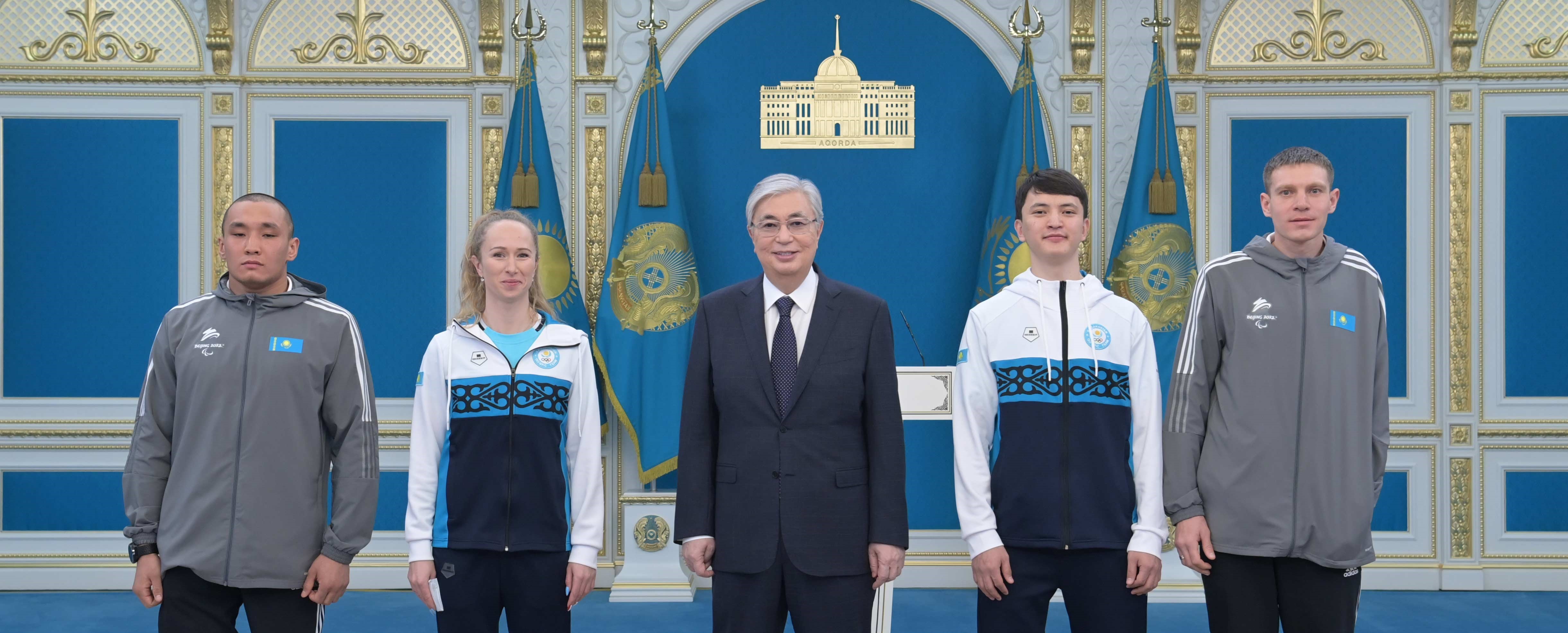 Касым-Жомарт Токаев провел встречу с членами национальных Олимпийской и Паралимпийской сборных Казахстана